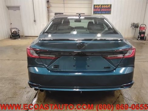 Used 2025 Toyota Camry XSE w/ Premium Plus Package image 8