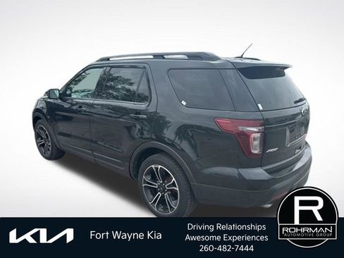 Used 2015 Ford Explorer Sport w/ Equipment Group 401A AWD/4WD image 3