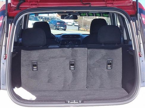 Used 2017 Kia Soul + w/ Designer's Package image 28