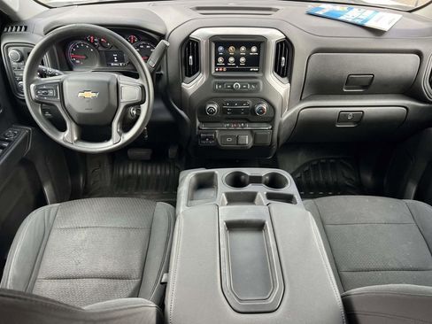 Used 2019 Chevrolet Silverado 1500 W/T w/ WT Convenience Package AWD/4WD image 3