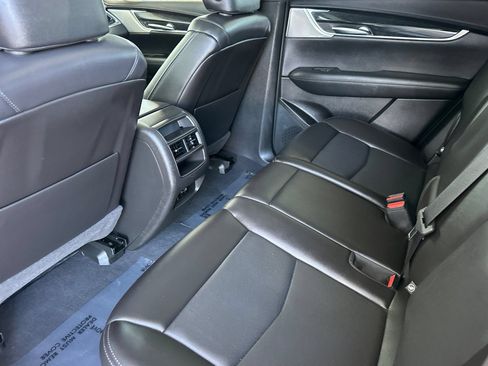 Used 2023 Cadillac XT5 Premium Luxury FWD image 14