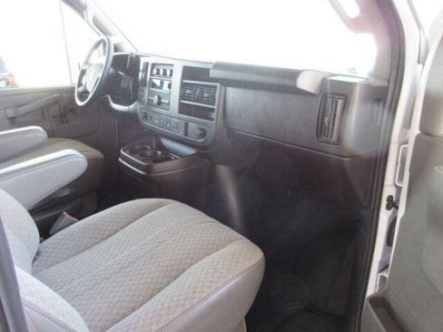 Used 2024 Chevrolet Express 3500 LT w/ LT Preferred Equipment Group RWD image 22