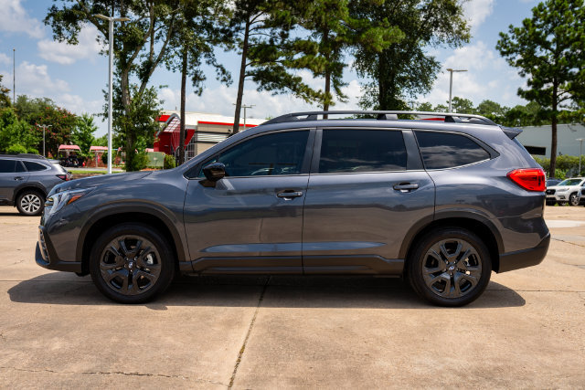Certified 2025 Subaru Ascent Onyx Edition AWD/4WD image 2