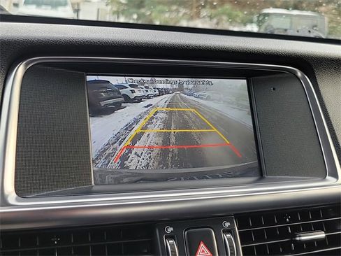 Used 2018 Kia Optima EX image 19