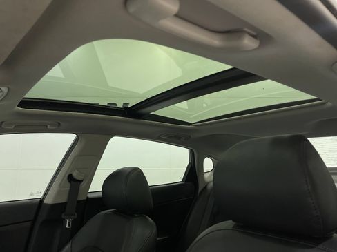 Used 2018 Kia Optima S w/ Panoramic Sunroof Package FWD image 11