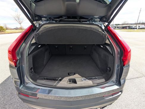 Used 2020 Cadillac XT4 Premium Luxury image 12