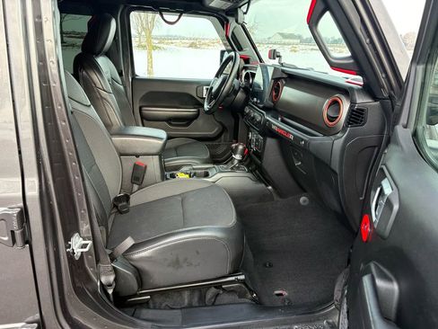 Used 2020 Jeep Wrangler Unlimited Sport image 15