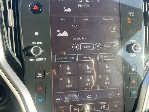 Used 2024 Subaru Outback Limited image 20