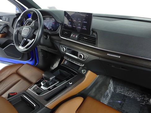 Used 2022 Audi Q5 2.0T Premium Plus w/ Premium Plus Package image 12