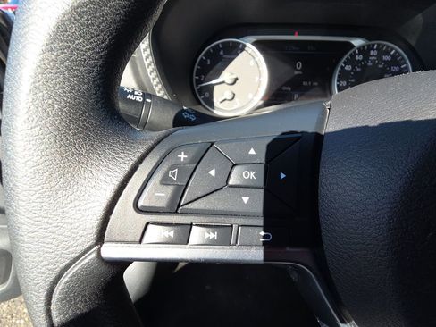 Used 2024 Nissan Sentra SV image 18