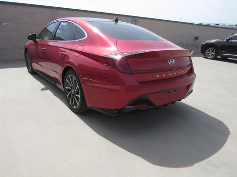 Used 2020 Hyundai Sonata Limited image 4