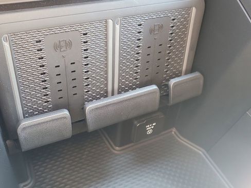 New 2026 RAM 2500 Laramie w/ Night Edition image 26