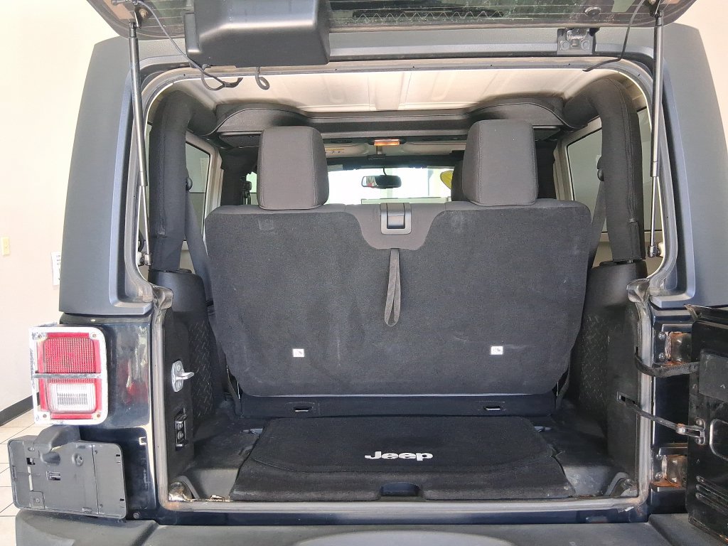 Used 2015 Jeep Wrangler Sport w/ Quick Order Package 24S AWD/4WD image 13
