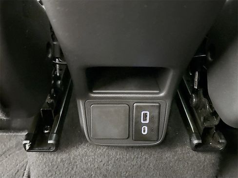 Used 2024 Buick Encore GX Sport Touring image 21