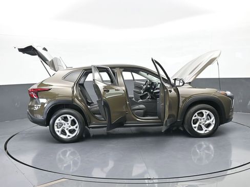 Used 2024 Chevrolet Trax LS w/ LS Convenience Package image 67