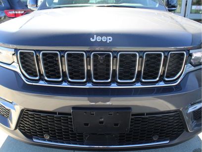 New 2025 Jeep Grand Cherokee Limited w/ Luxury Tech Group II
