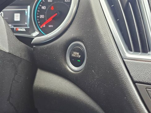 Used 2017 Chevrolet Malibu Premier w/ Premier Sun and Wheel Package image 10