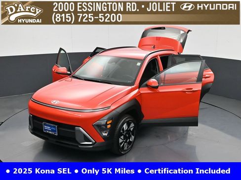 Certified 2025 Hyundai Kona SEL image 30