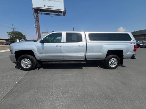 Used 2018 Chevrolet Silverado 2500 LT image 3