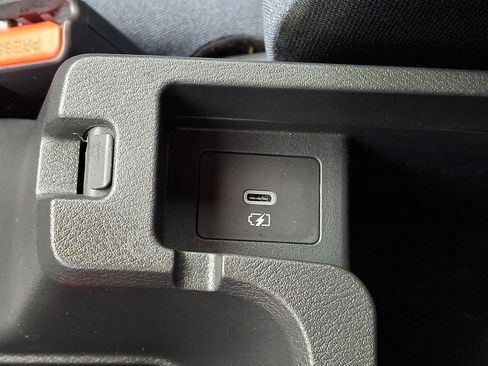 Certified 2025 Nissan Versa SV w/ Trunk Package FWD image 25
