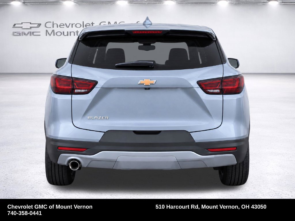 Used 2026 Chevrolet Blazer LT FWD image 8