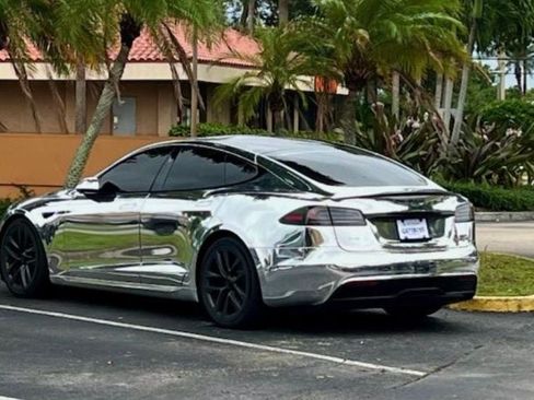 Used 2022 Tesla Model S Plaid AWD/4WD image 2