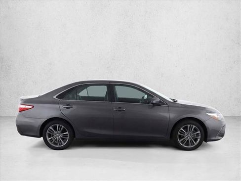 Used 2016 Toyota Camry SE FWD image 8