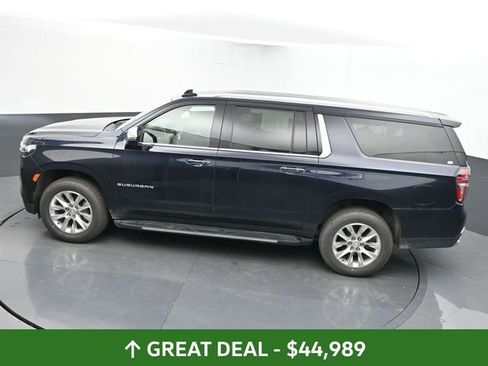 Used 2023 Chevrolet Suburban Premier image 19