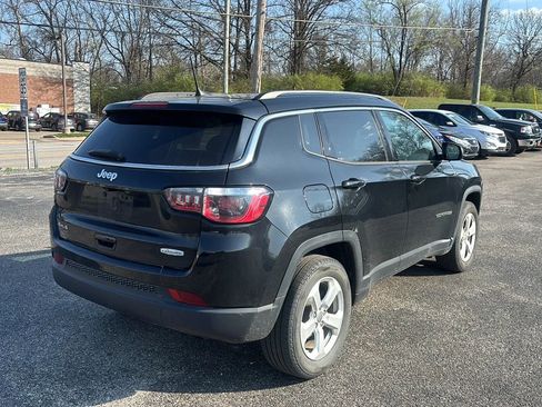 Used 2017 Jeep Compass Latitude w/ Popular Equipment Group image 5
