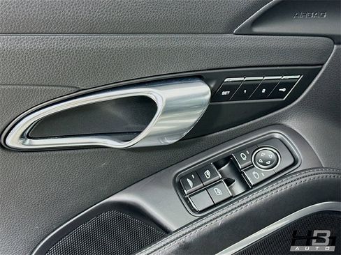 Used 2018 Porsche 911 Carrera S image 14