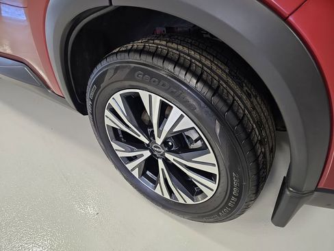 Used 2023 Nissan Rogue SV w/ SV Premium Package image 25