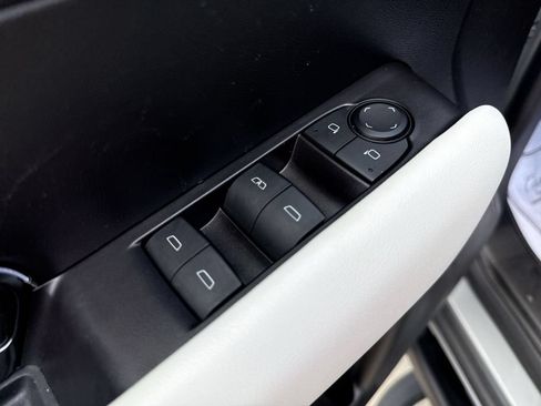 Used 2024 GMC Canyon AT4X AWD/4WD image 13