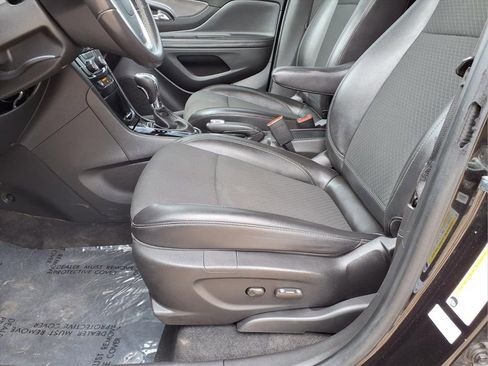Used 2022 Buick Encore Preferred w/ Safety Package image 25