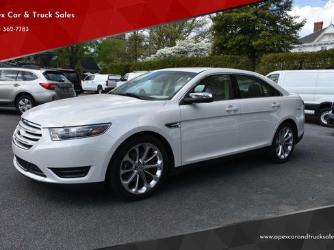 Used 2015 Ford Taurus Limited w/ Equipment Group 301A image 1