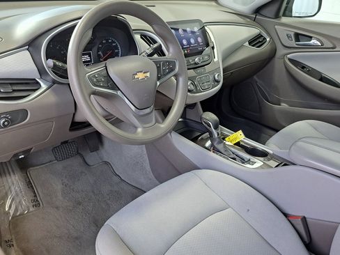 Used 2022 Chevrolet Malibu LT image 8
