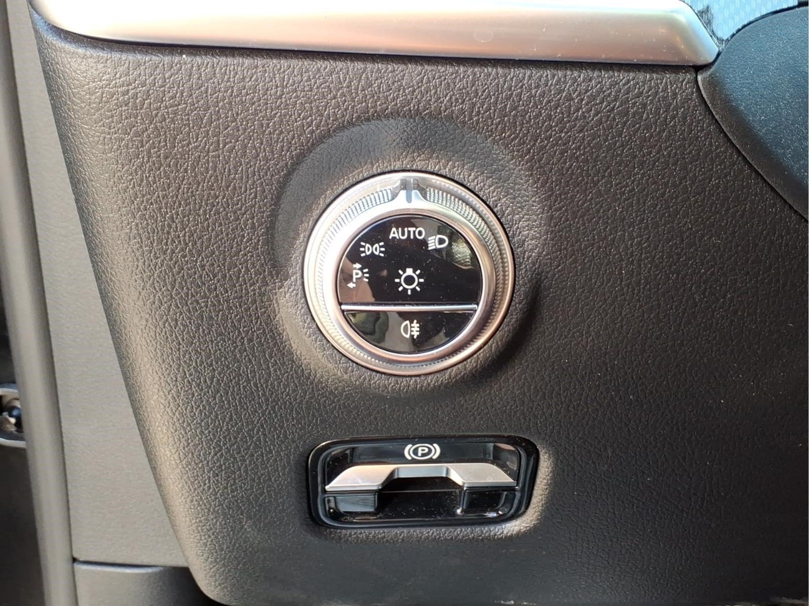 Certified 2023 Mercedes-Benz C 300 4MATIC Sedan image 19