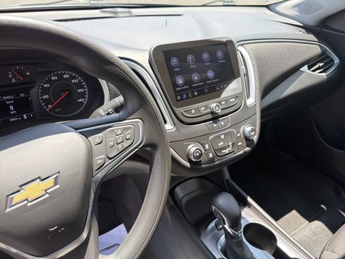 Used 2023 Chevrolet Malibu LS FWD image 40