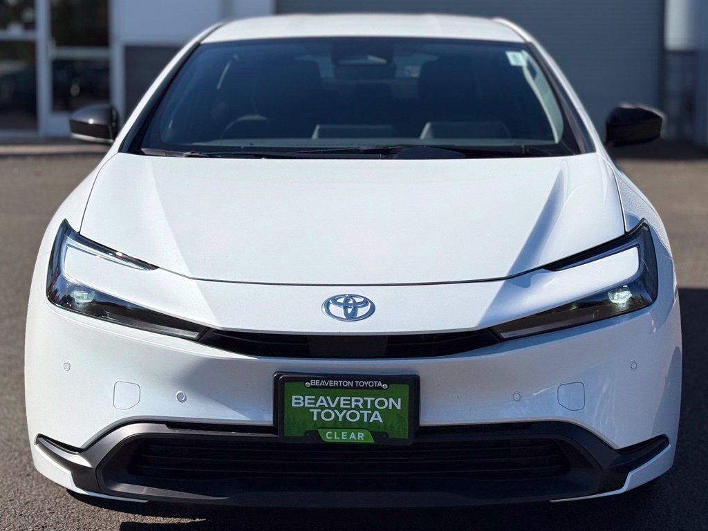 Certified 2027 Toyota Prius LE AWD/4WD image 8