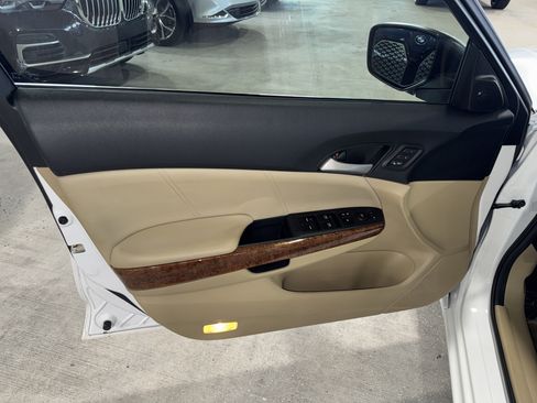 Used 2012 Honda Accord EX-L image 16