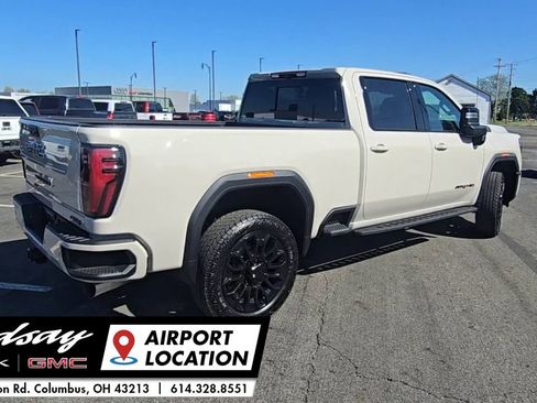New 2026 GMC Sierra 2500 AT4 w/ AT4 Premium Plus Package AWD/4WD image 9