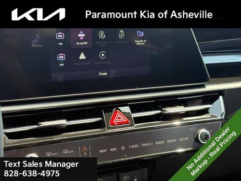 New 2026 Kia Niro EX FWD image 12