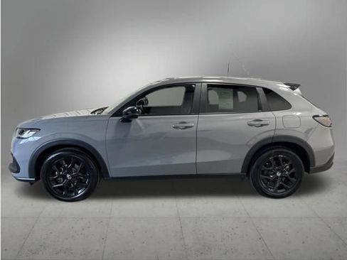Certified 2025 Honda HR-V Sport image 3