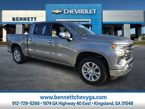Certified 2025 Chevrolet Silverado 1500 LTZ AWD/4WD image 1