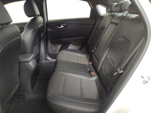 Used 2023 Kia Forte GT-Line w/ GT-Line Premium Package FWD image 18