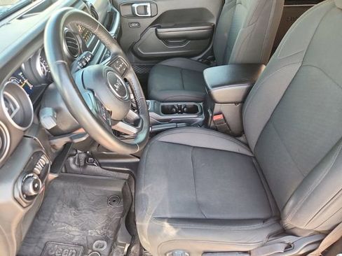 Used 2020 Jeep Wrangler Sport AWD/4WD image 18