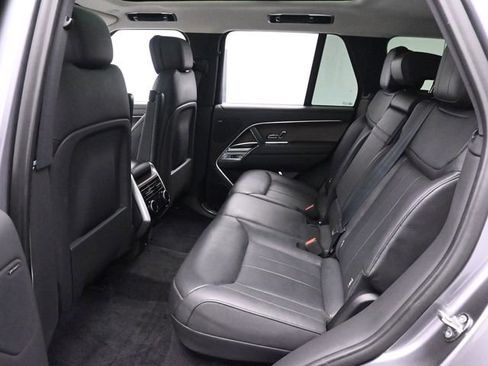 Used 2024 Land Rover Range Rover SE image 15