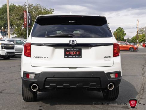 Used 2025 Honda Passport EX-L image 16