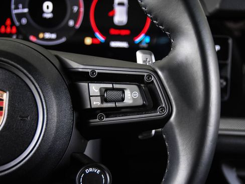 Certified 2025 Porsche Cayenne AWD/4WD image 15