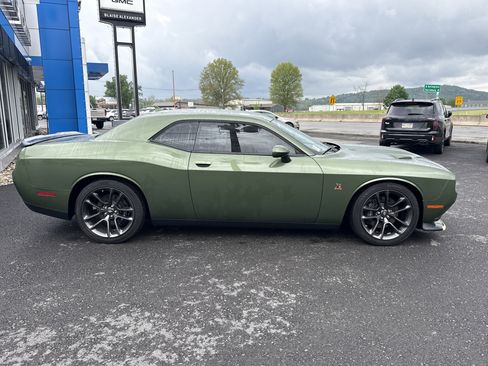 Used 2023 Dodge Challenger R/T Scat Pack w/ Plus Package RWD image 2