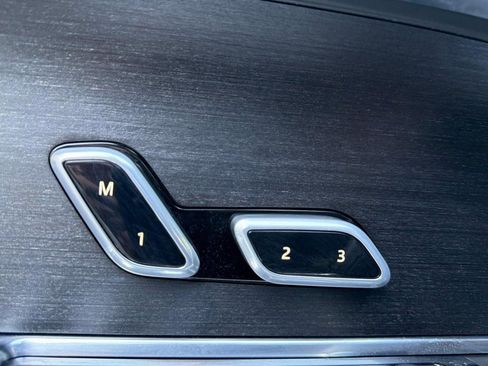 Used 2023 Land Rover Range Rover Long Wheelbase First Edition image 24